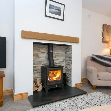 Pass The Keys Modern Coastal Home In Bull Bay Amlwch Екстер'єр фото