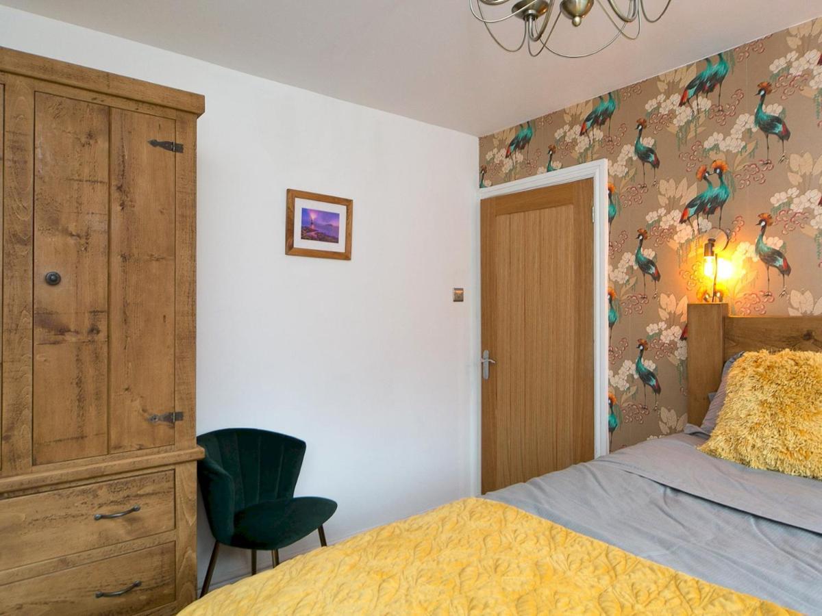 Pass The Keys Modern Coastal Home In Bull Bay Amlwch Екстер'єр фото