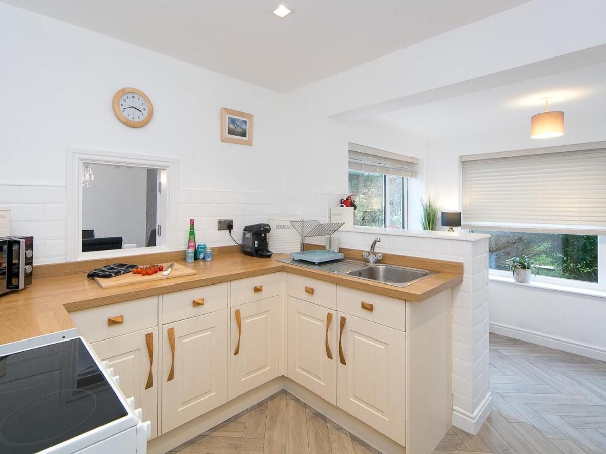 Pass The Keys Modern Coastal Home In Bull Bay Amlwch Екстер'єр фото