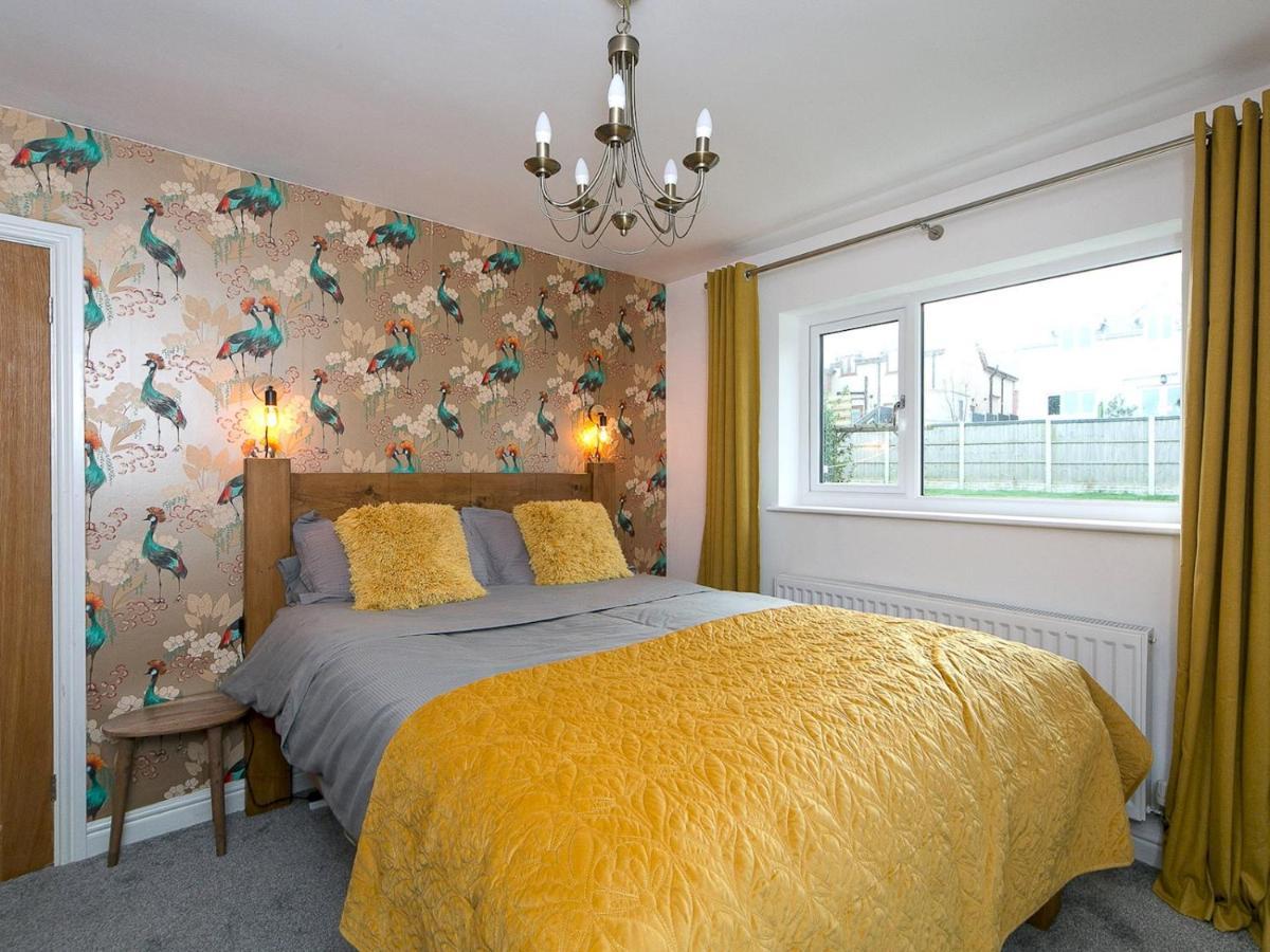 Pass The Keys Modern Coastal Home In Bull Bay Amlwch Екстер'єр фото